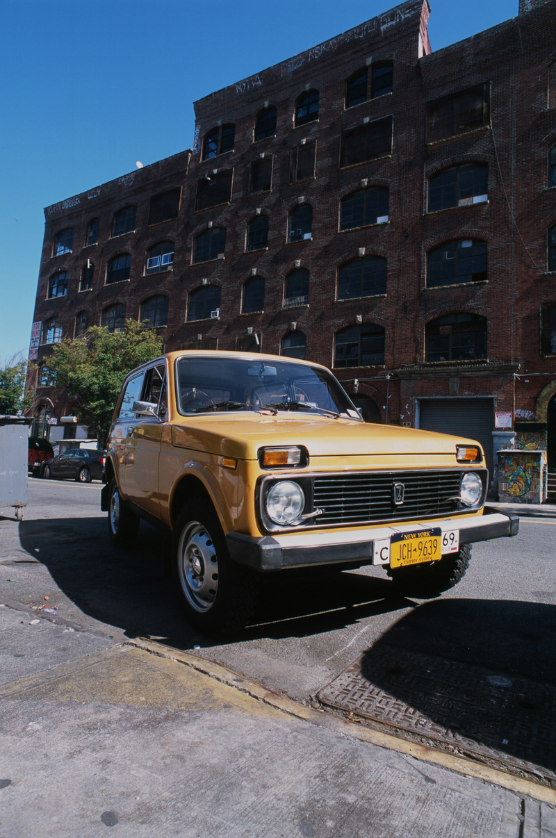 Illustration for article titled The Story Behind The Bright Orange Soviet 4x4 Rolling Through Brooklyn